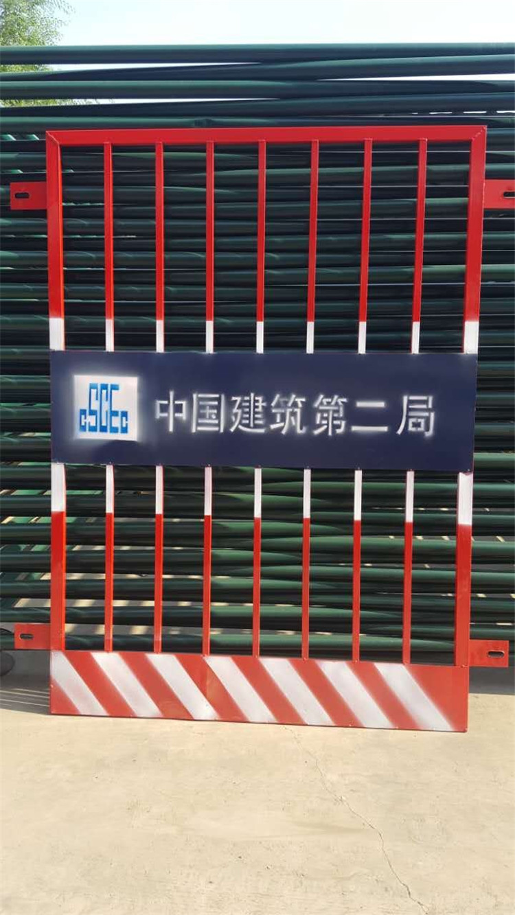 電梯洞口安全門(mén)圖片